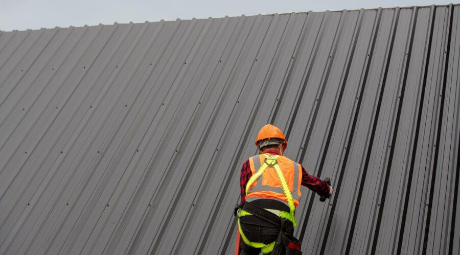 Professional metal roof installation services in Murfreesboro, NC